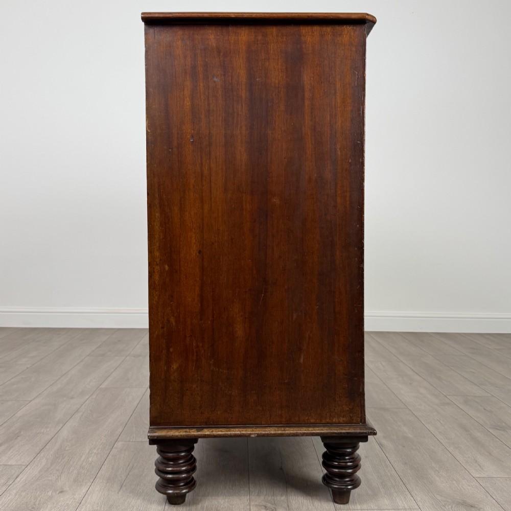 Antique 19th Century Chest Of Drawers In Mahogany  View VII
