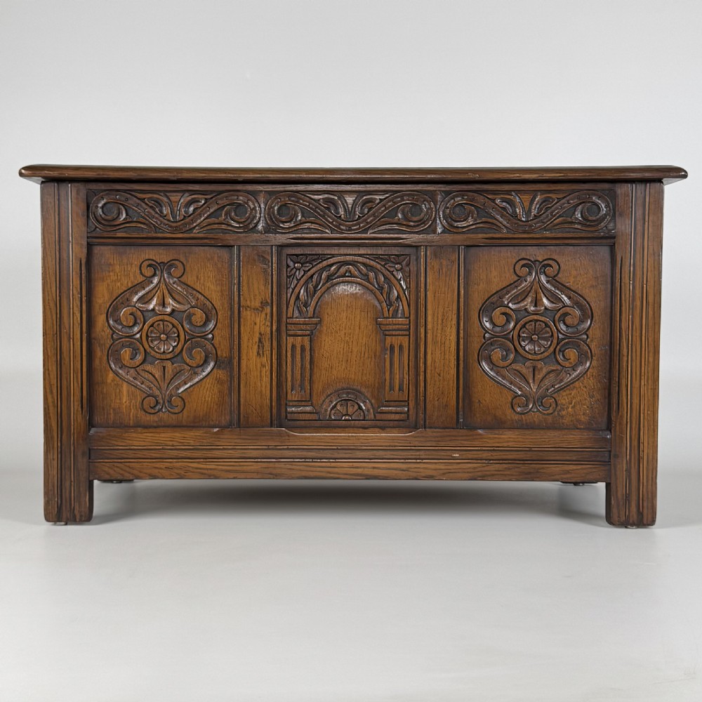  Antique 20th Century Good Quality Carved Oak Blanket Box 
