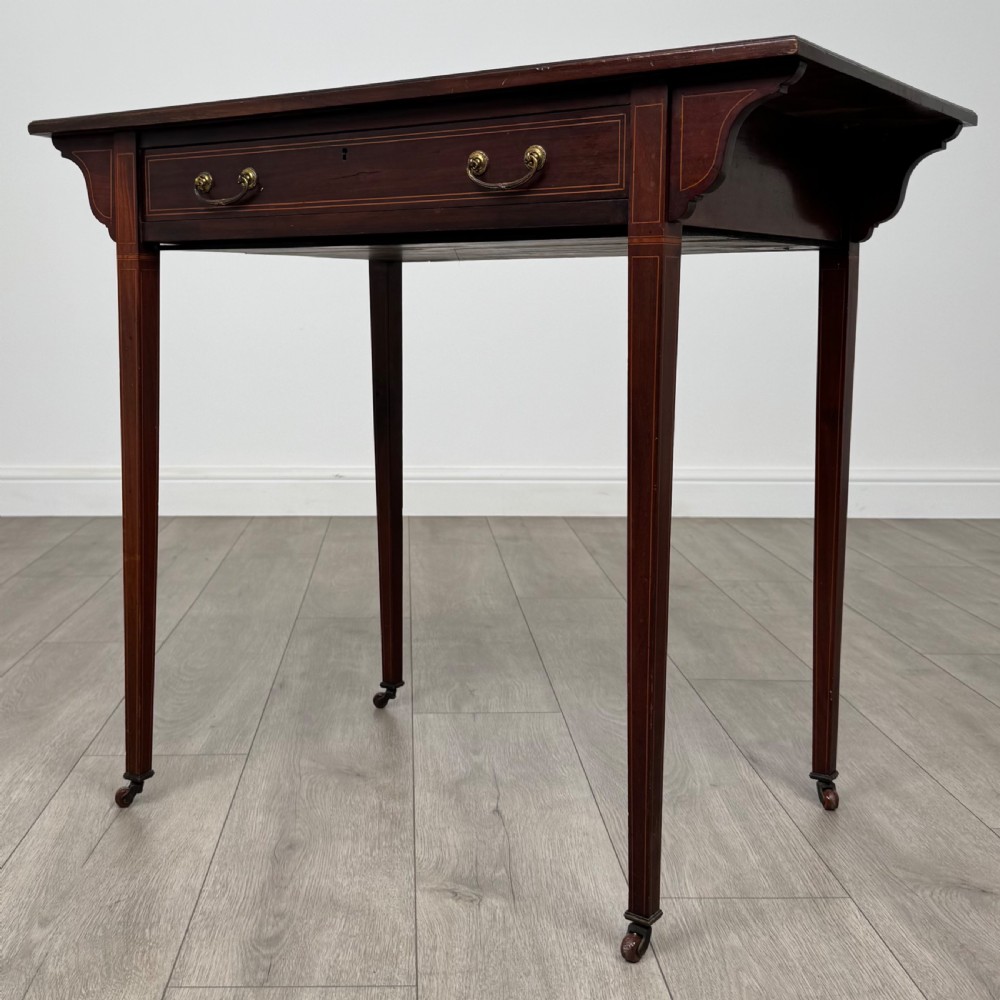 Antique 19th Century Small Inlaid Writing Table In Mahogany  View II