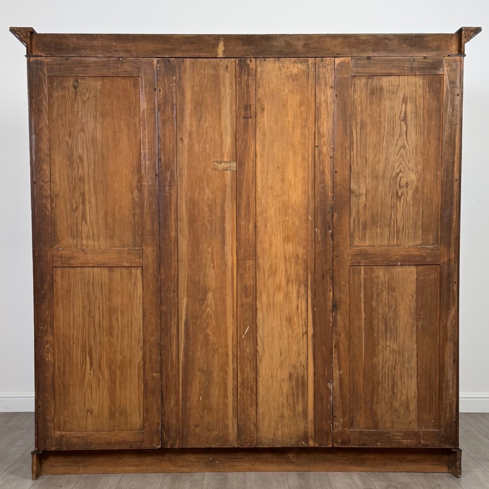  Antique 19th Century Fine Quality Wardrobe In Mahogany  View VII