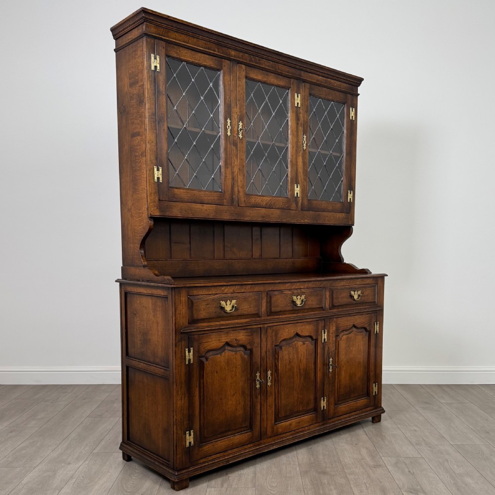 Antique 20th Century Fine Quality Oak Dresser View X