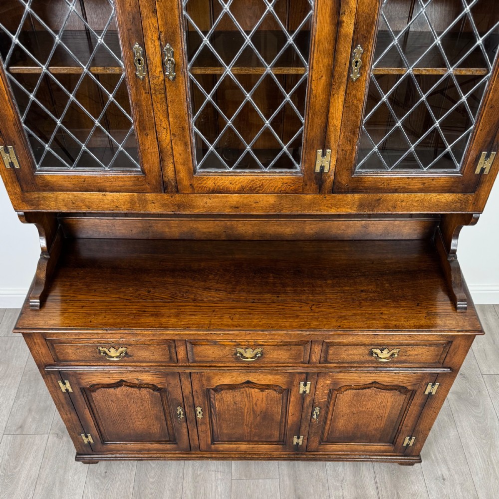 Antique 20th Century Fine Quality Oak Dresser View XI