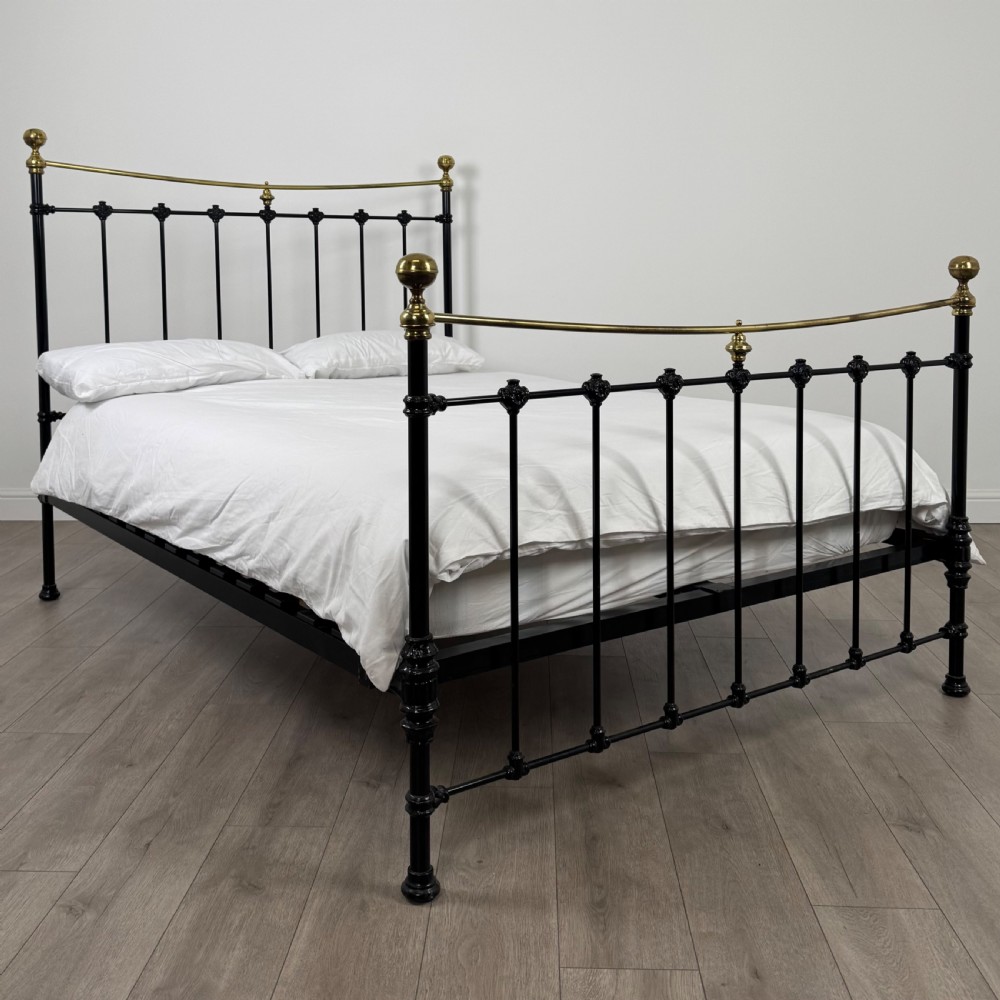 Vintage 20th Century Brass And Iron King Size Bed 