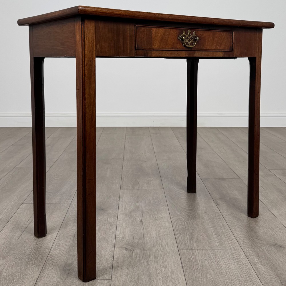 Antique 18th Century Good Quality Writing Table In Mahogany  View VIII