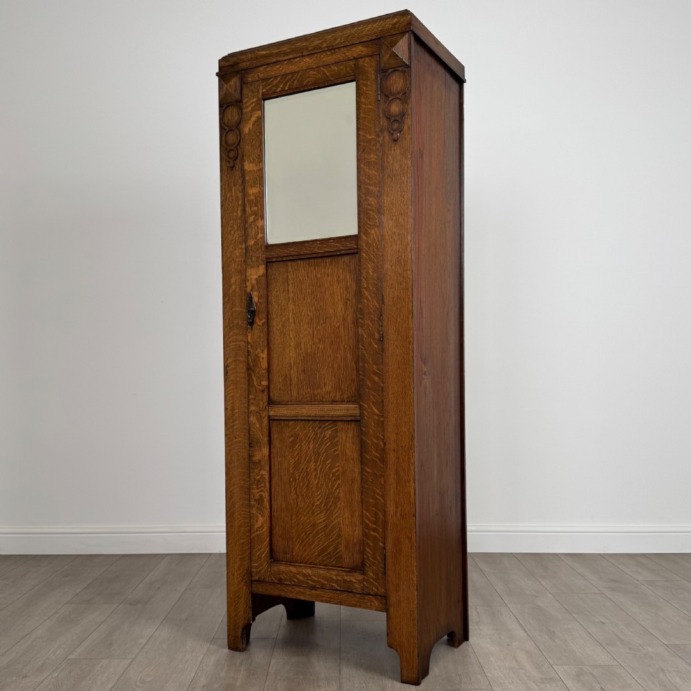 Antique 20th Century Good Quality Small Oak Wardrobe  View III