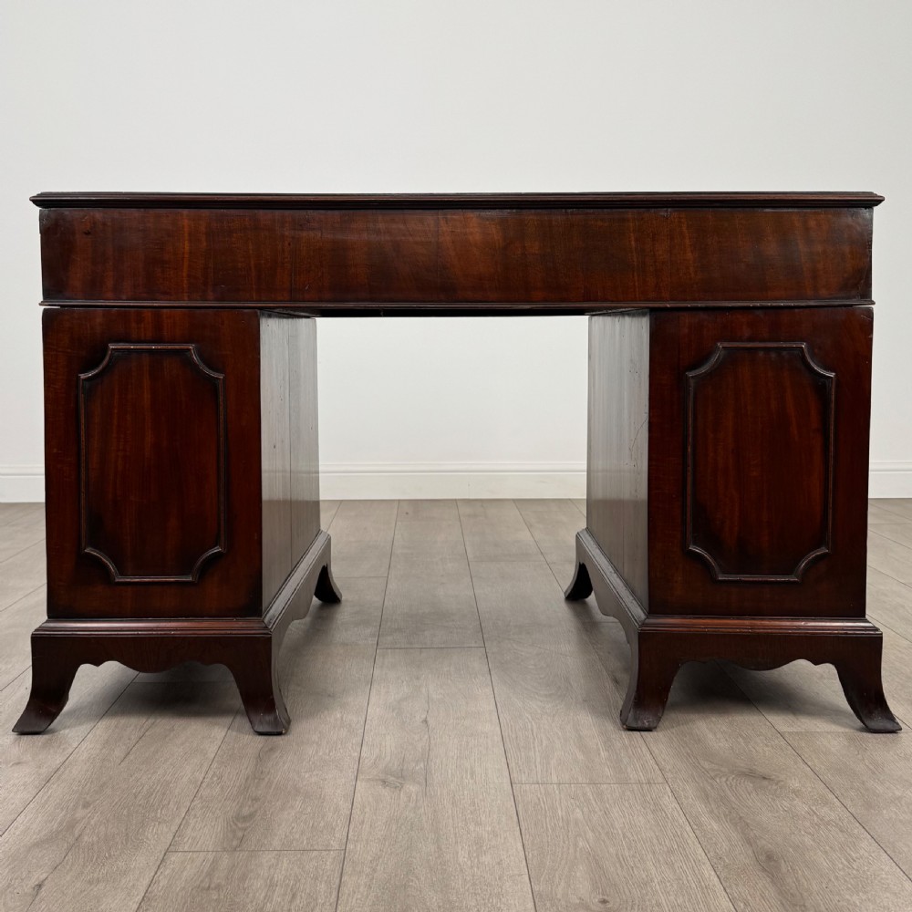  Antique 19th Century Fine Quality Pedestal Desk In Mahogany  View VI