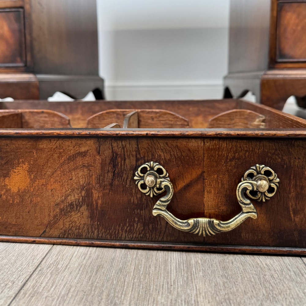  Antique 19th Century Fine Quality Pedestal Desk In Mahogany  View XII