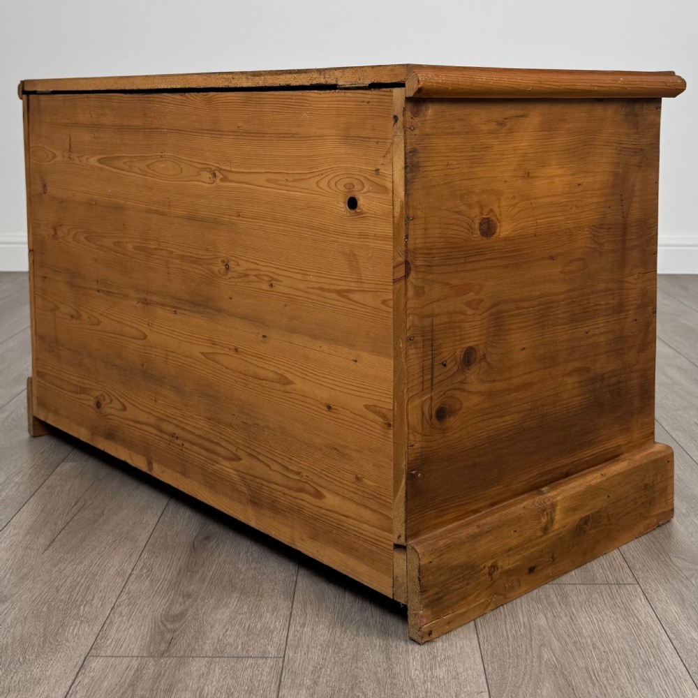  Antique 19th Century Small Mule Chest In Pine  View VI