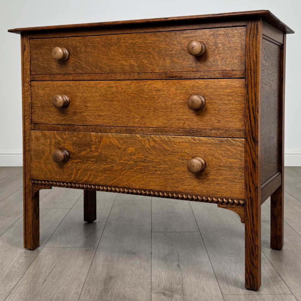  Antique 20th Century Golden Oak Chest Of Drawers  View II