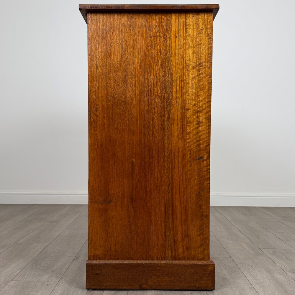  Antique 20th Century Fine Quality Chest Of Drawers In Oak View VII