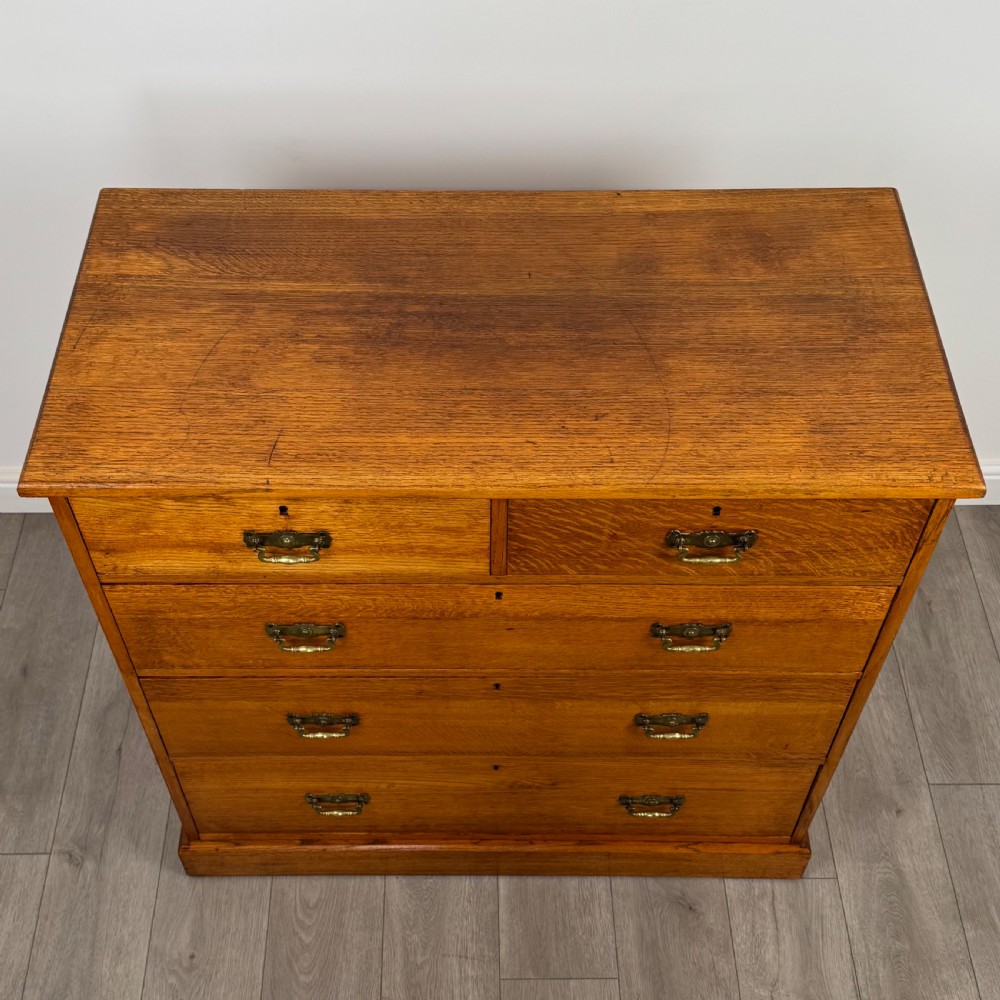  Antique 20th Century Fine Quality Chest Of Drawers In Oak View IX