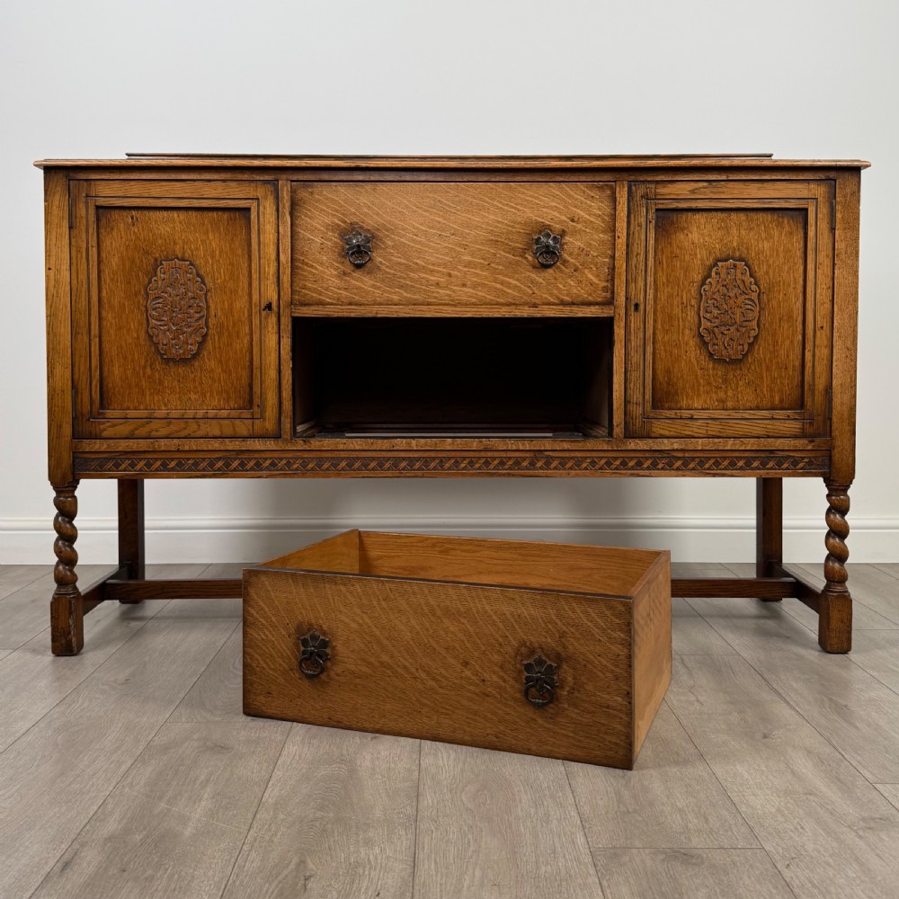 Antique 20th Century Good Quality Oak Sideboard  View XI