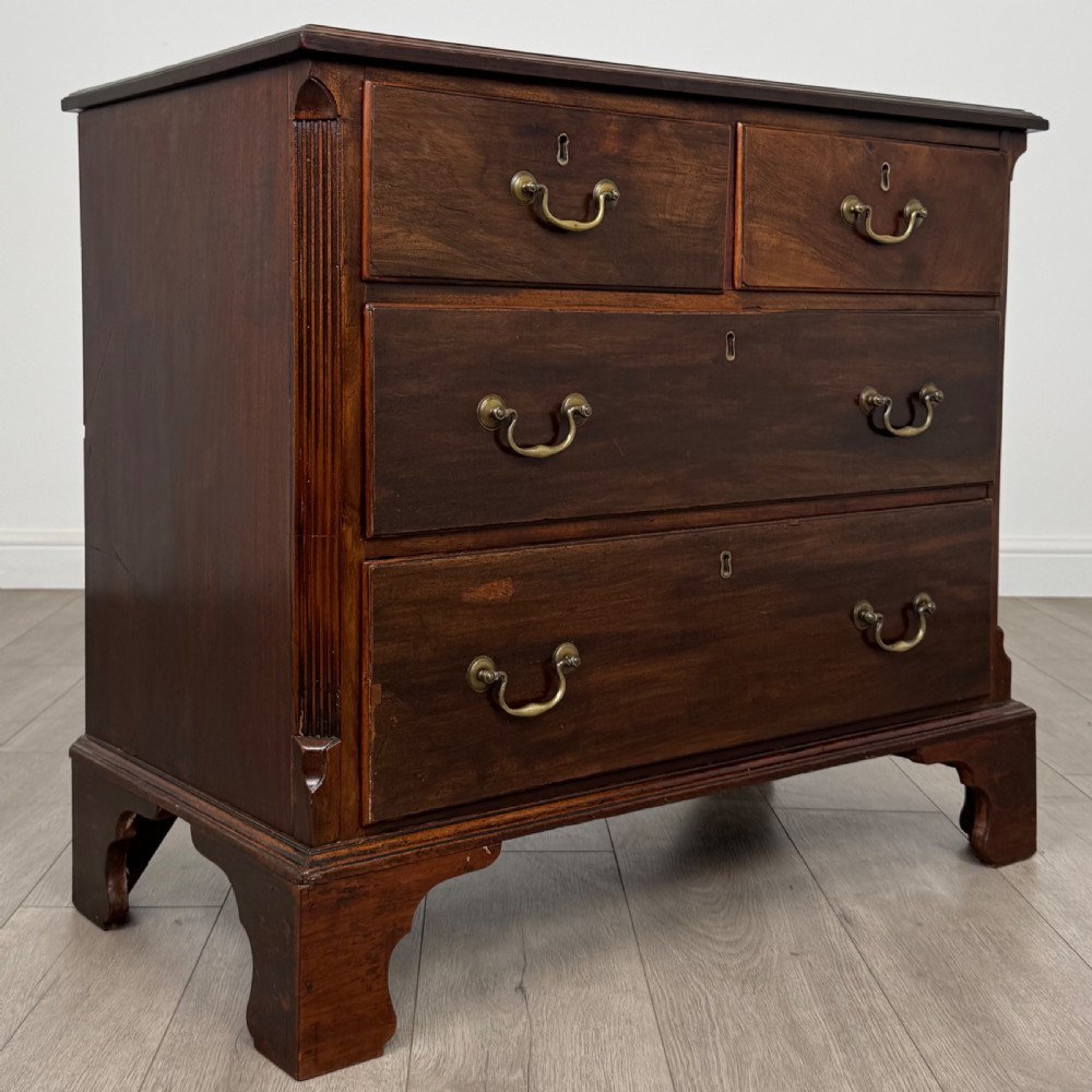 Antique 18th Century Small Mahogany Chest Of Drawers  View VIII