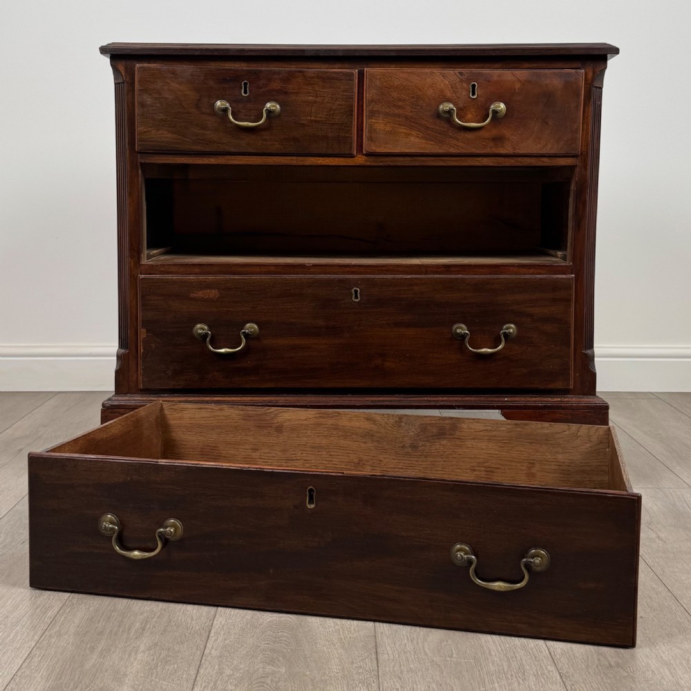  Antique 18th Century Small Mahogany Chest Of Drawers  View X