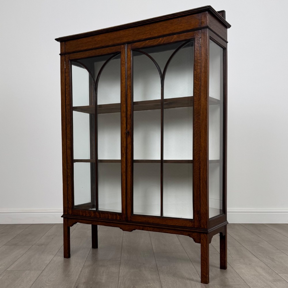 Antique 20th Century Good Quality Display Cabinet In Oak View IV