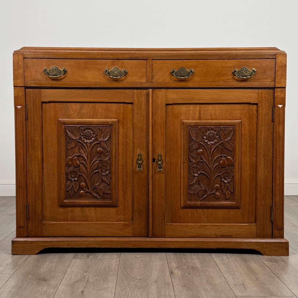 Antique 20th Century Carved Sideboard In Walnut 