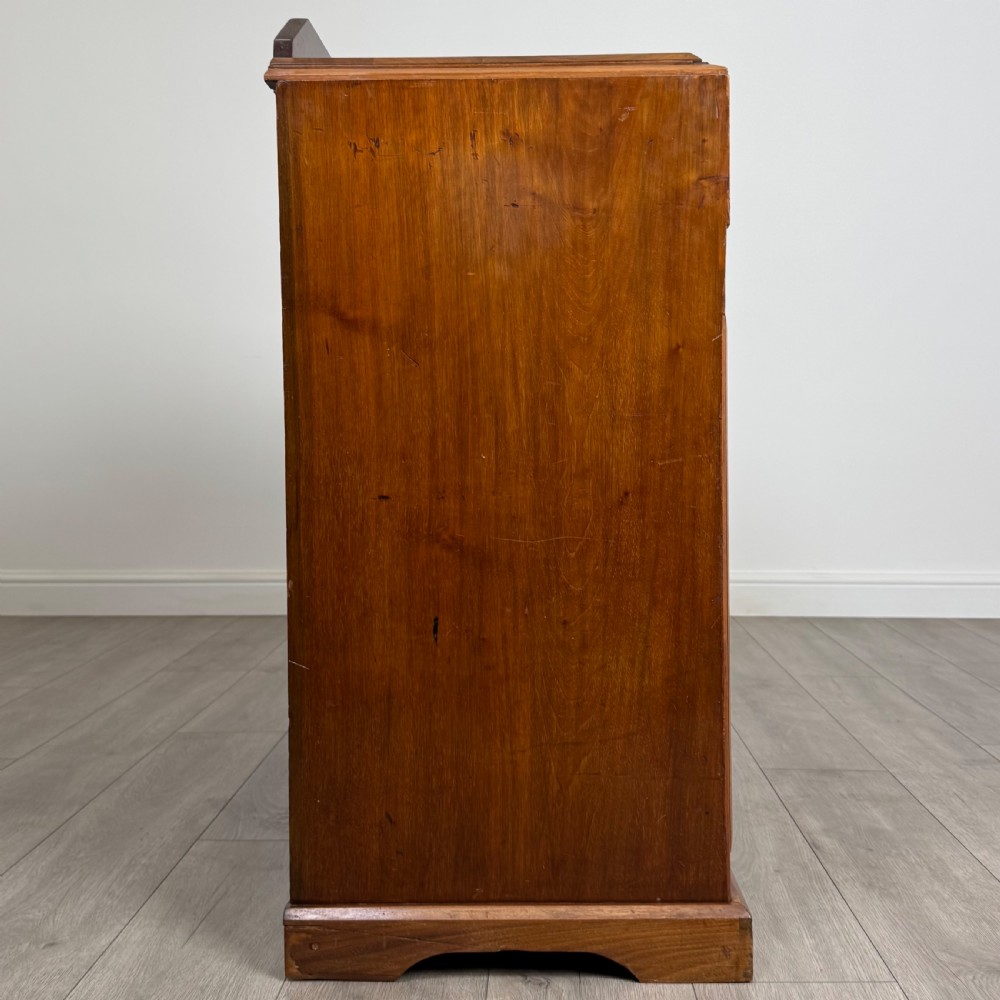 Antique 20th Century Carved Sideboard In Walnut  View VIII