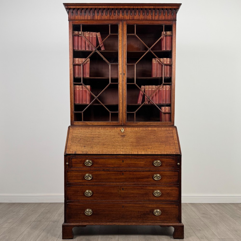  Antique 18th Century Fine Quality Bureau Bookcase In Mahogany 