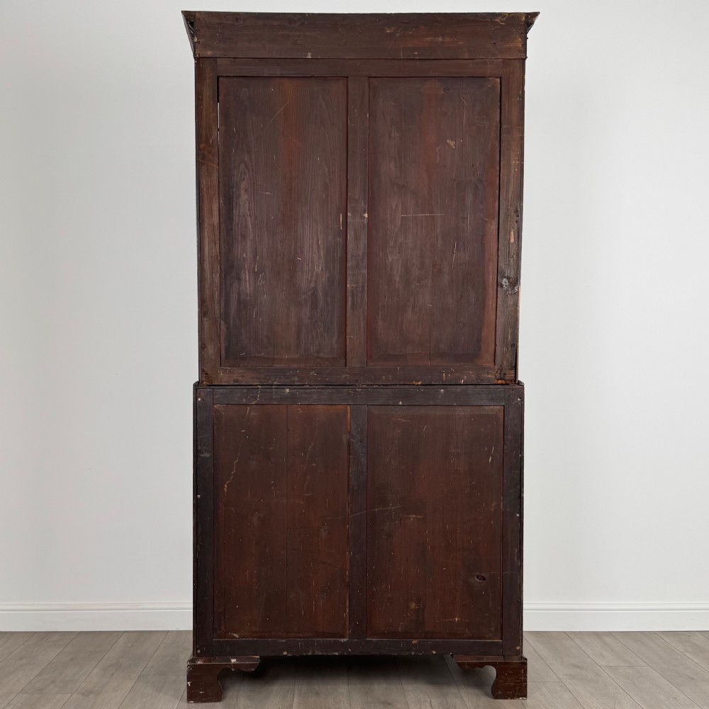  Antique 18th Century Fine Quality Bureau Bookcase In Mahogany  View VII