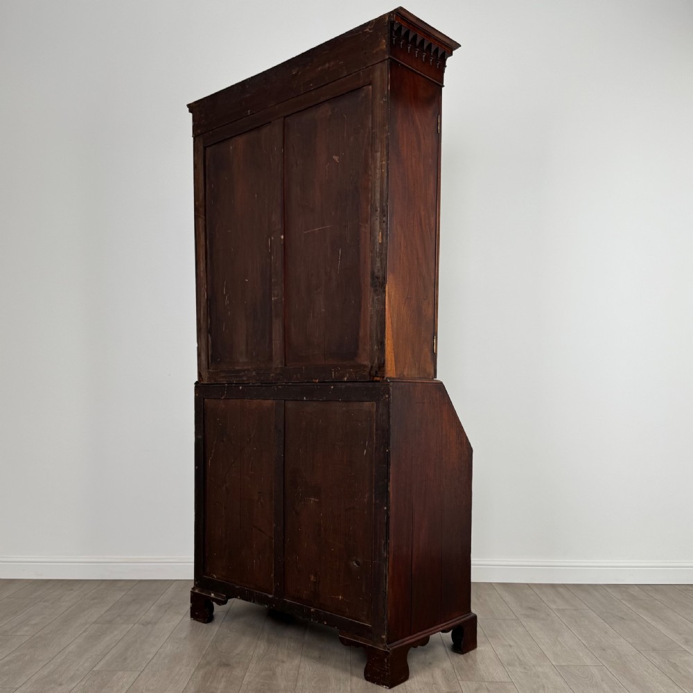  Antique 18th Century Fine Quality Bureau Bookcase In Mahogany  View VIII