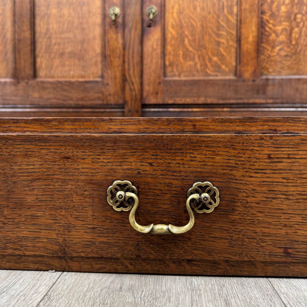 Antique 20th Century Good Quality Oak Sideboard View XI