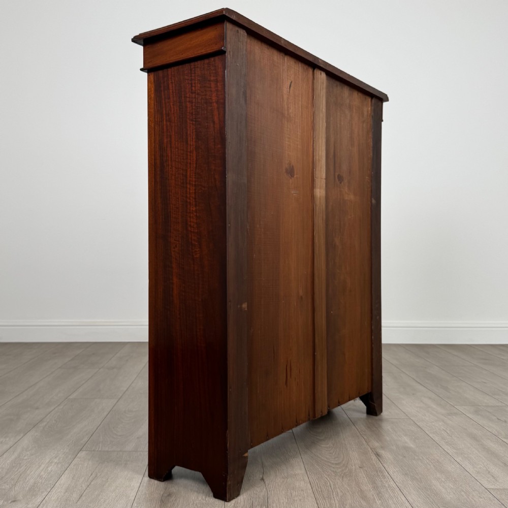 Antique 20th Century Good Quality Display Cabinet In Walnut  View VI