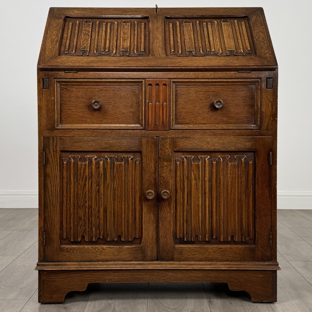  Antique 20th Century Linenfold Bureau In Oak