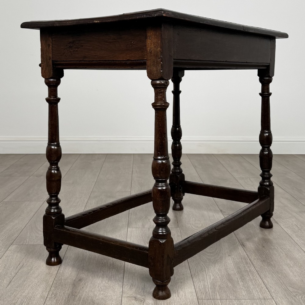  Antique 18th Century Fine Quality Side Table In Oak View IV