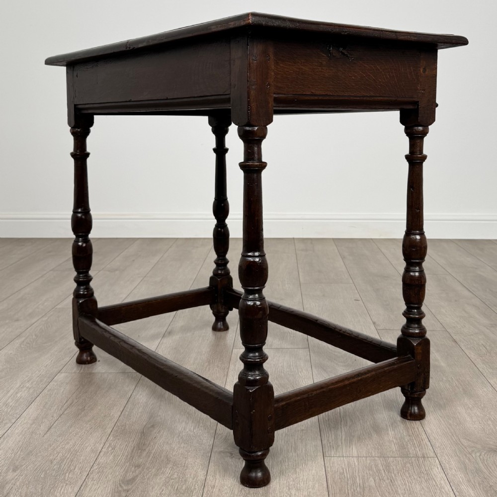  Antique 18th Century Fine Quality Side Table In Oak View VII
