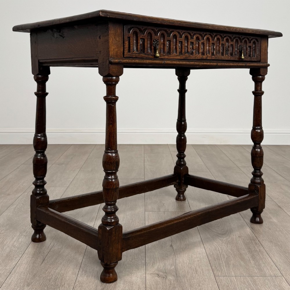  Antique 18th Century Fine Quality Side Table In Oak View VIII