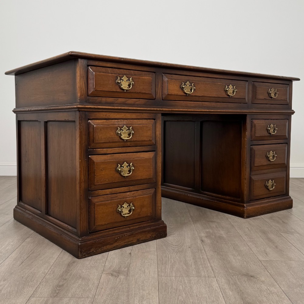 Antique 20th Century Good Quality Pedestal Desk In Oak  View VIII