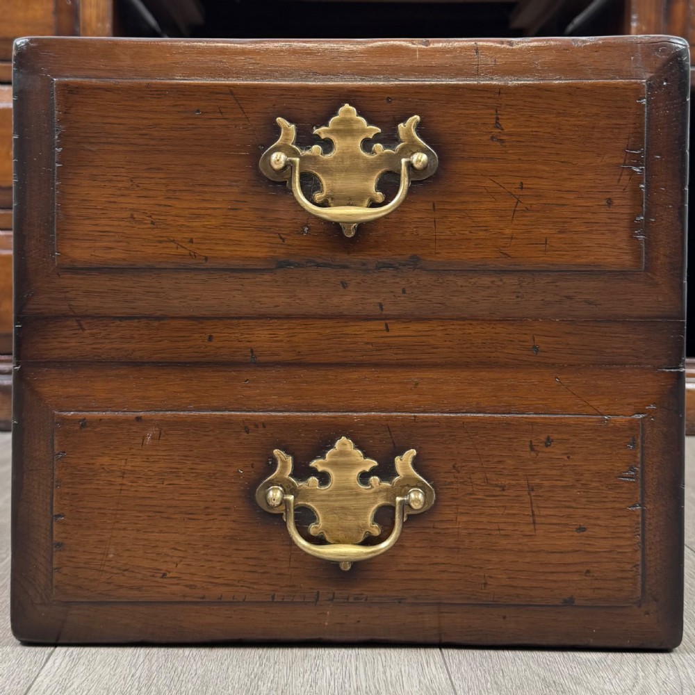 Antique 20th Century Good Quality Pedestal Desk In Oak  View XI