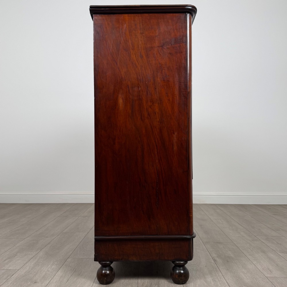  Antique 19th Century Chest Of Drawers In Mahogany  View VII