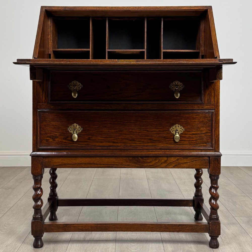 Antique 20th Century Barley Twist Bureau In Oak  View II
