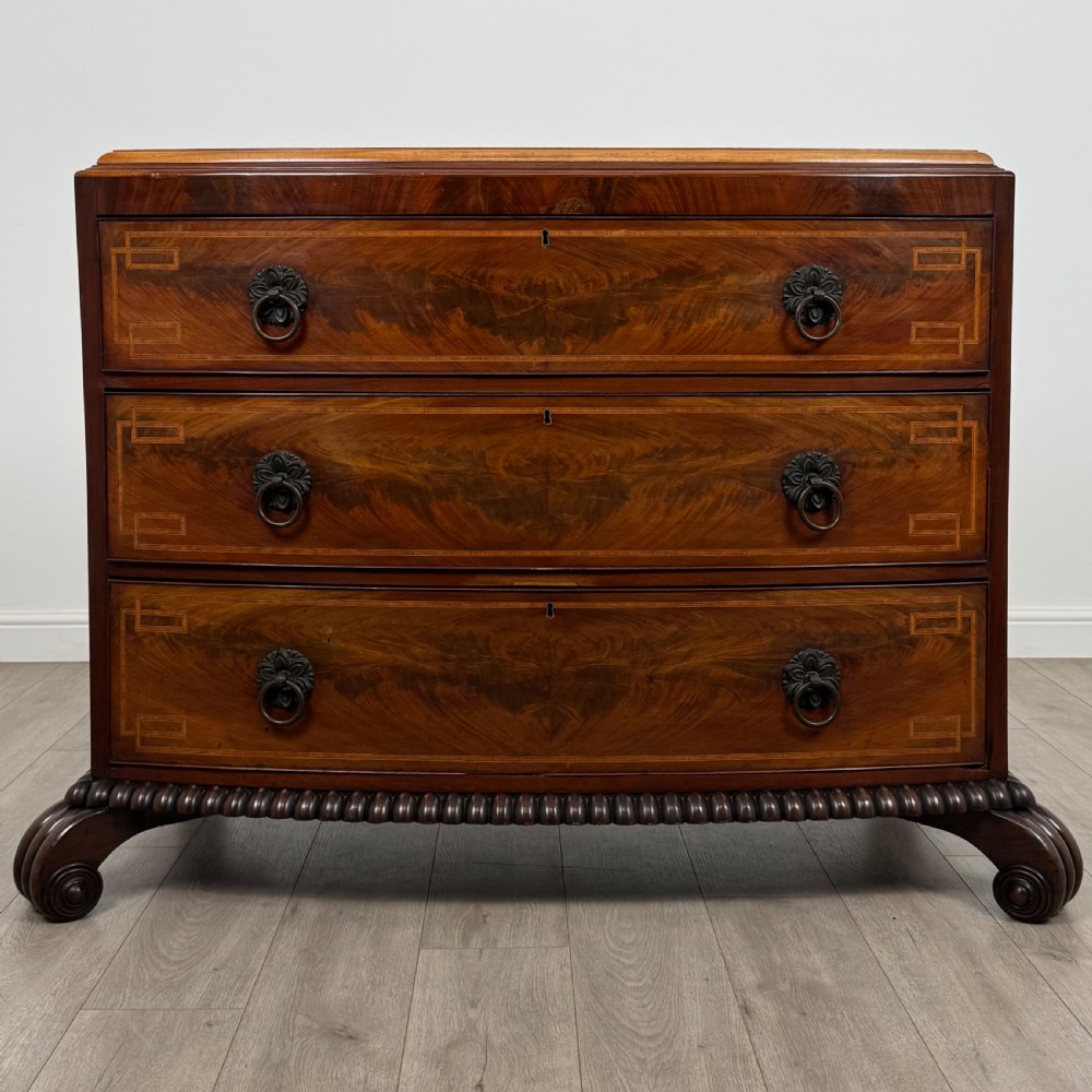 Antique 19th Century Chest Of Drawers In Mahogany 