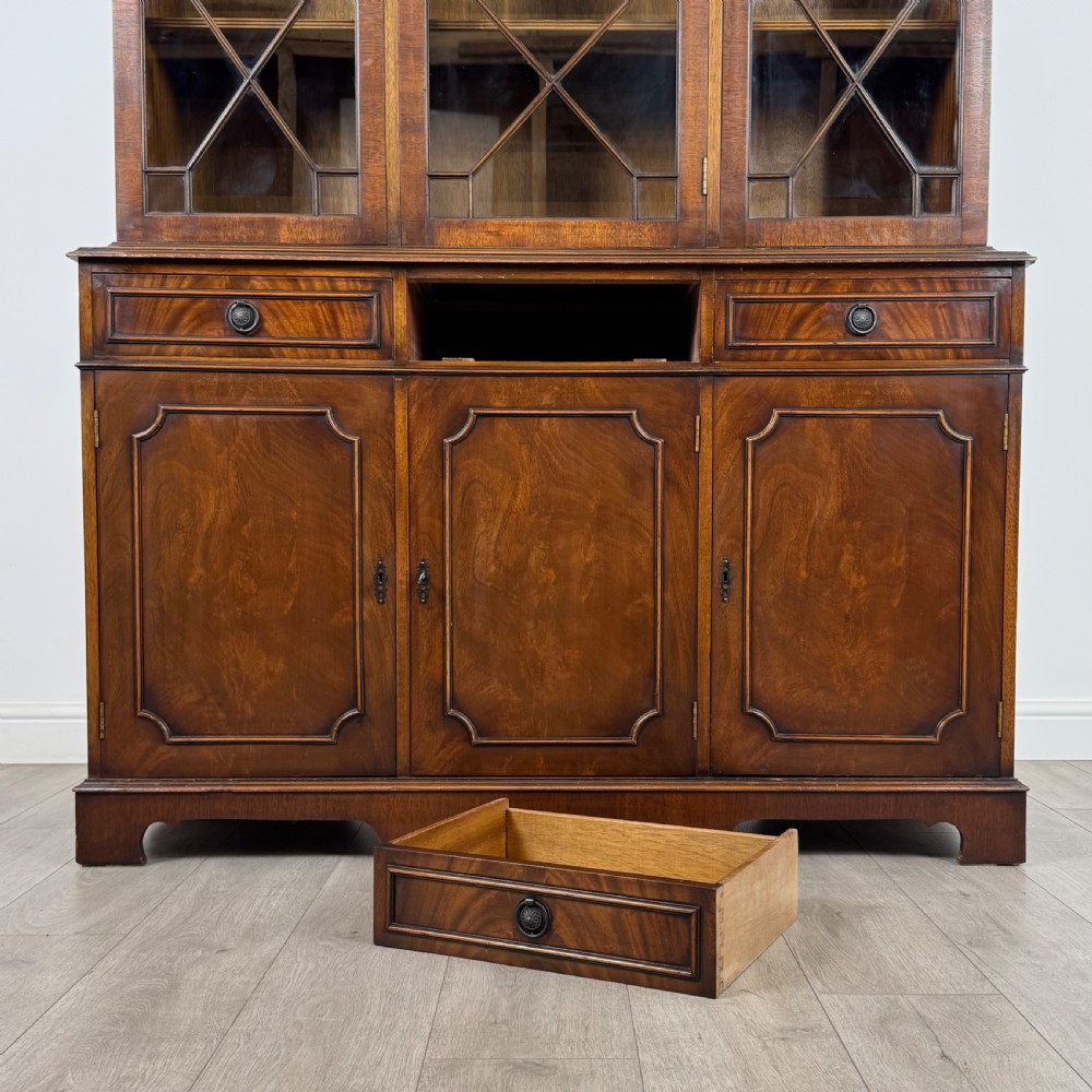  Vintage 20th Century Bookcase In Mahogany View XI