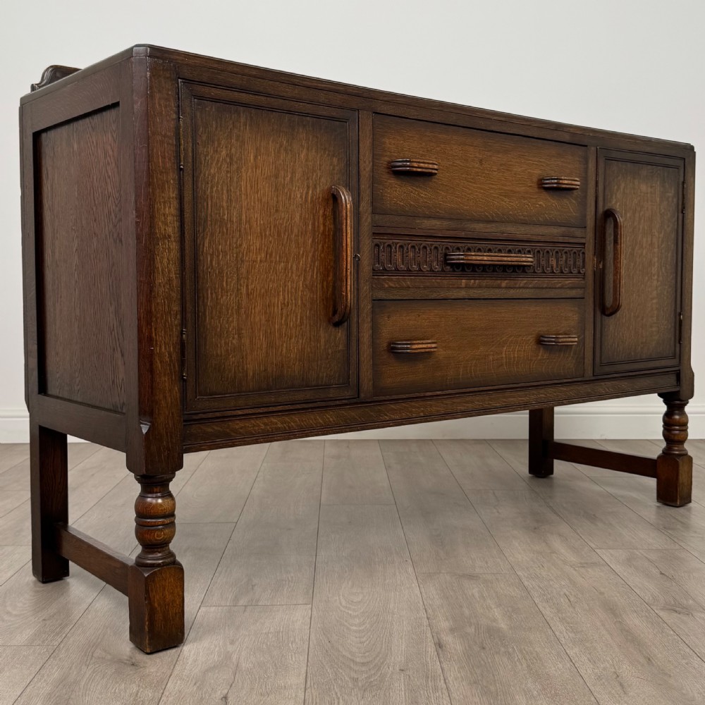 Antique 20th Century Good Quality Oak Sideboard View IX