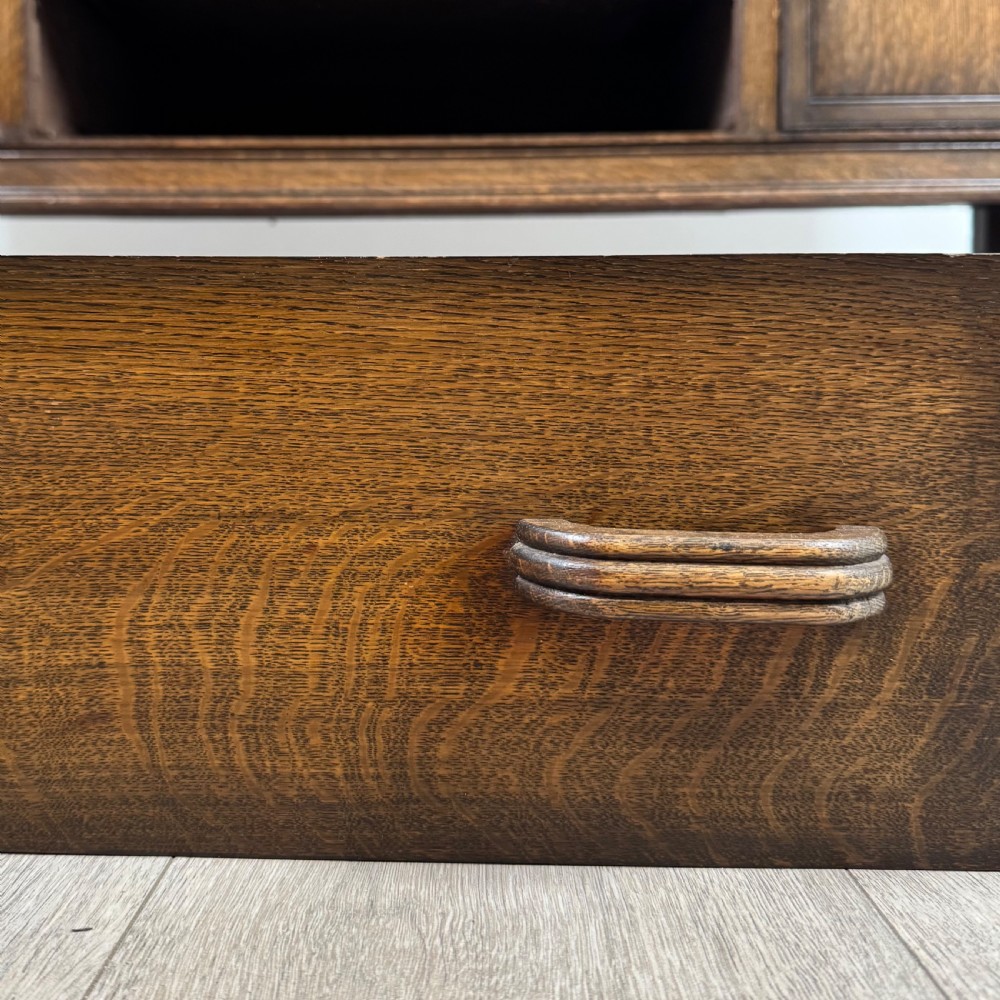 Antique 20th Century Good Quality Oak Sideboard View XII