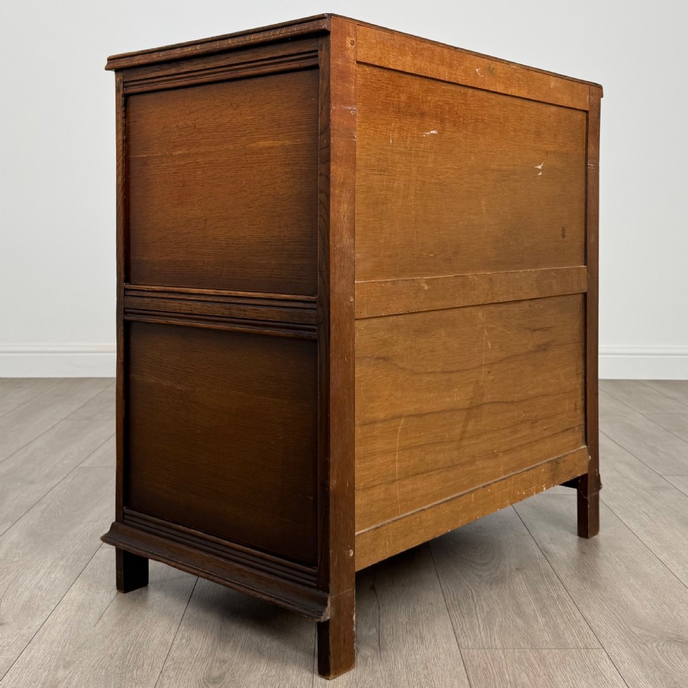 Antique 20th Century Chest Of Drawers In Oak  View IV