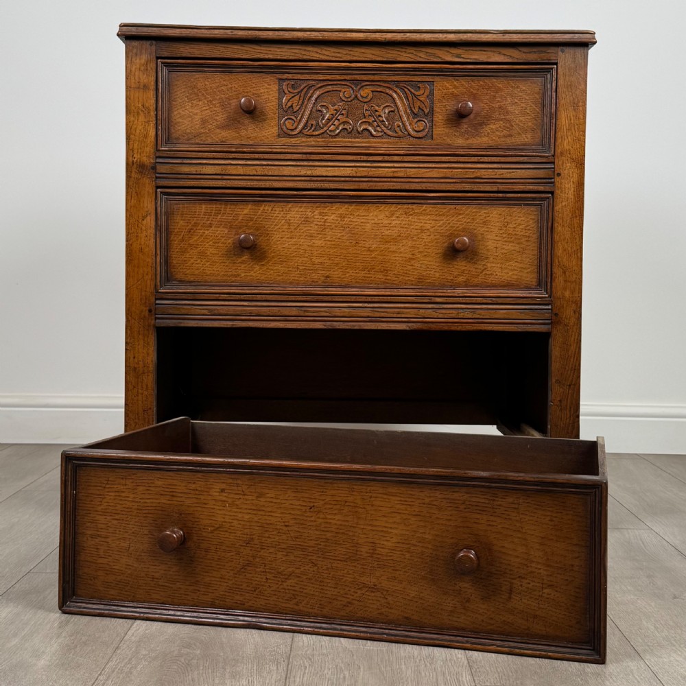 Antique 20th Century Chest Of Drawers In Oak  View X