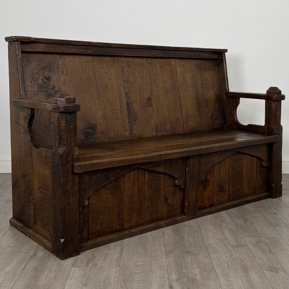 Antique 20th Century Fine Quality Settle In Oak  View VIII