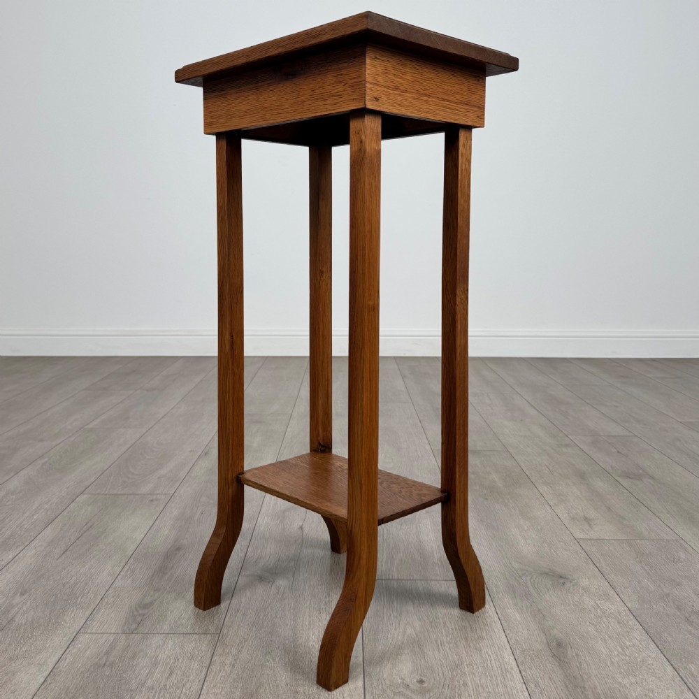 Antique 20th Century Arts & Crafts Oak Side Table View VI