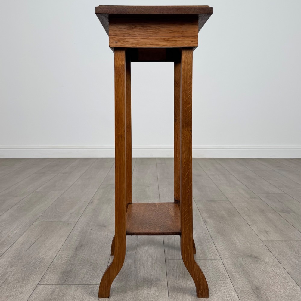 Antique 20th Century Arts & Crafts Oak Side Table View VII