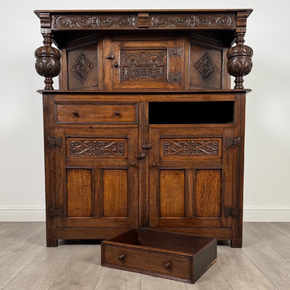 Antique 20th Century Good Quality Court Cupboard In Oak  View XI