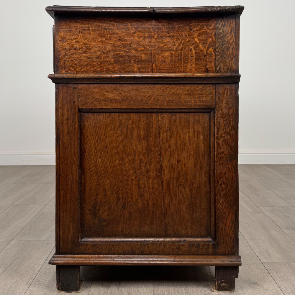 Antique 18th Century Good Quality Cupboard In Oak  View IV