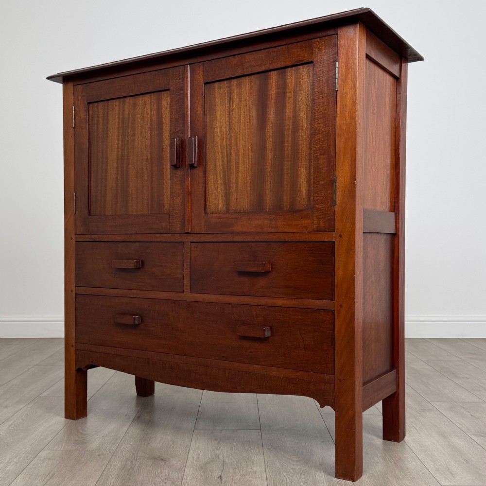 Antique 20th Century Good Quality Cupboard In Mahogany  View III