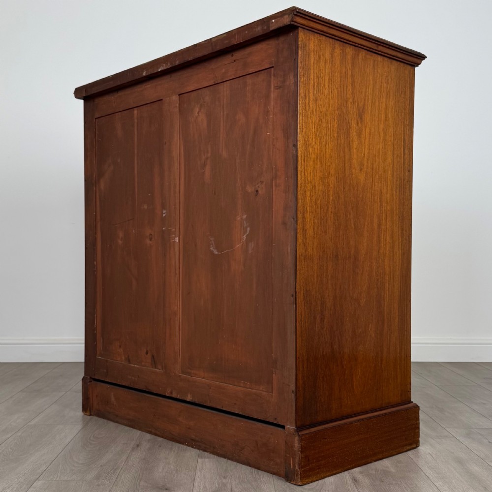 Antique 19th Century Fine Quality Mahogany Chest Of Drawers  View VI