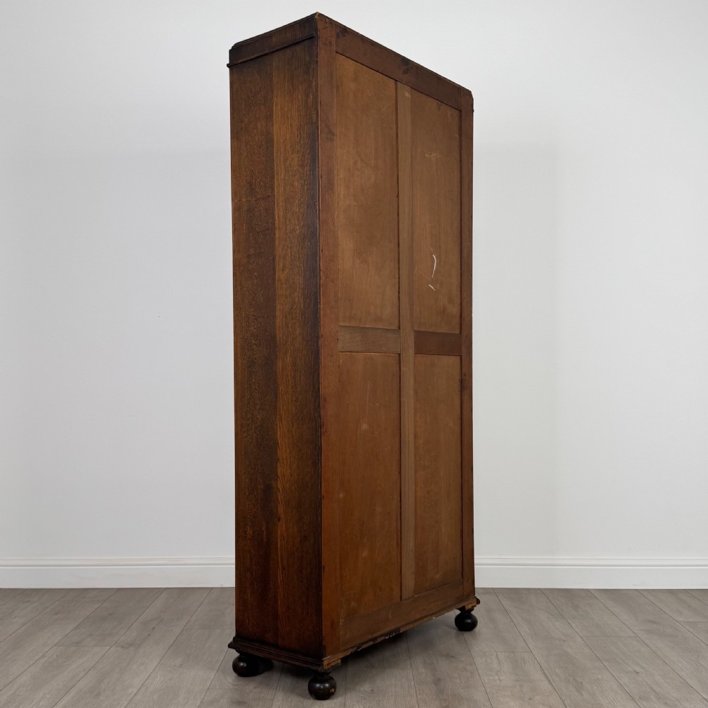 Antique 20th Century Linenfold Wardrobe In Oak View VI
