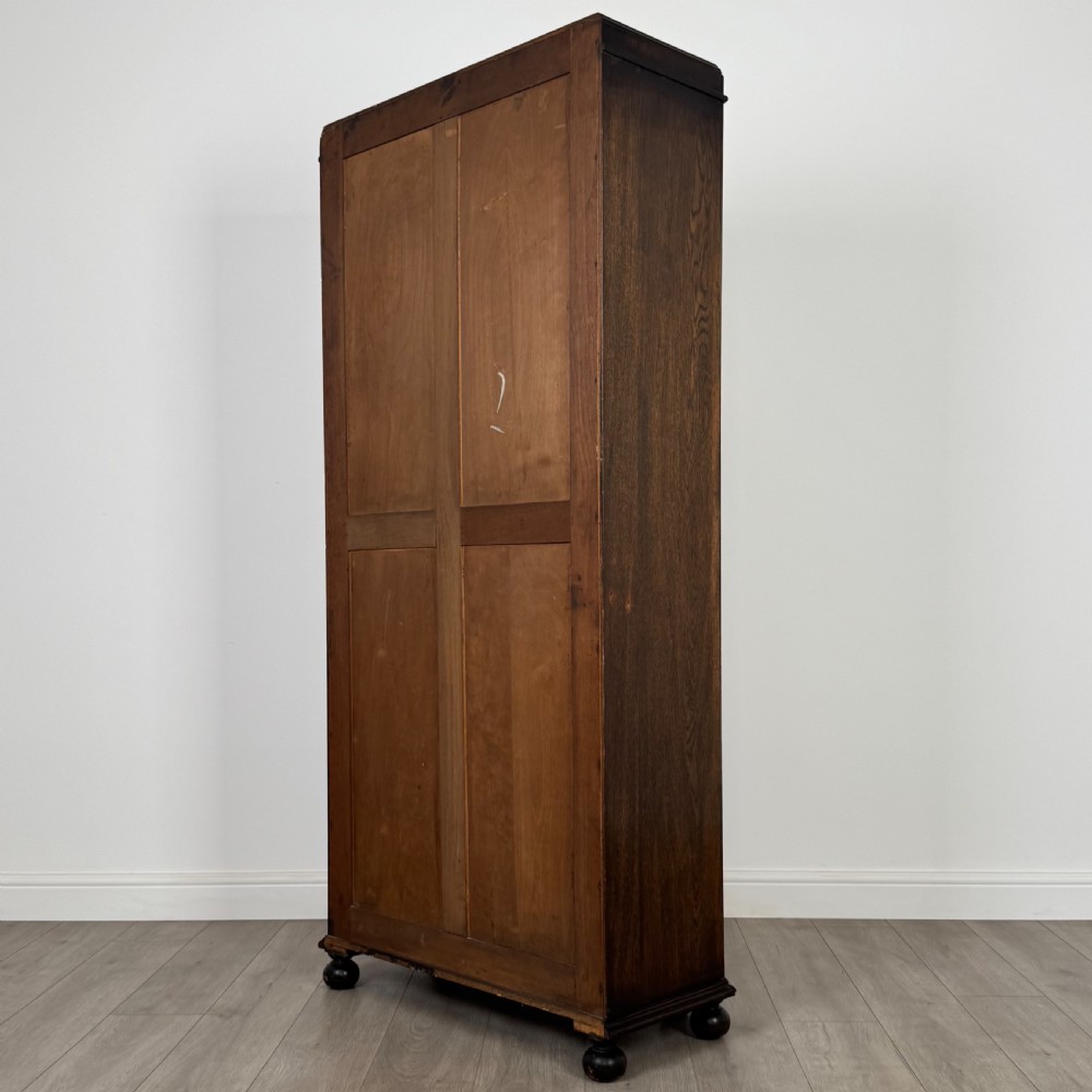 Antique 20th Century Linenfold Wardrobe In Oak View VII