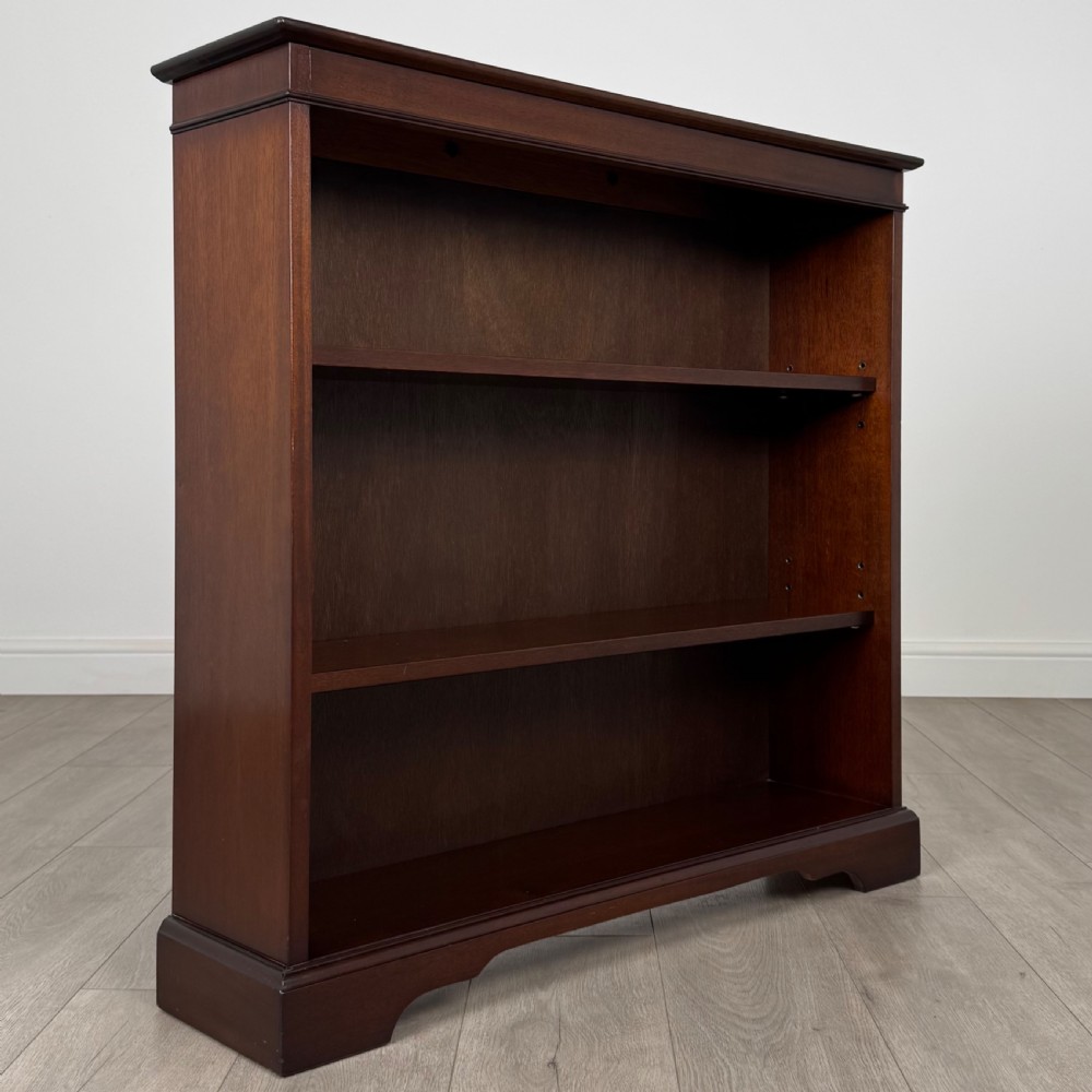 Antique 20th Century Open Bookcase In Mahogany  View X
